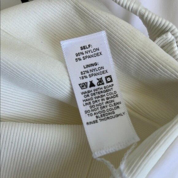 WET Felicity Cut Out One Piece Swimsuit - XS - Picture 8 of 8